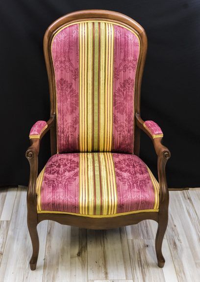 Sessel im Voltaire Stil, fertig gepolstert