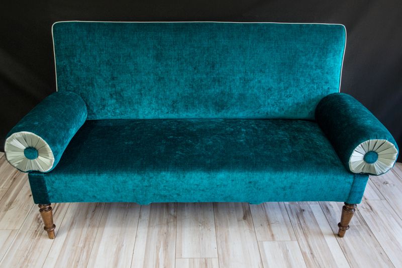Gründerzeit Sofa, fertig gepolstert
