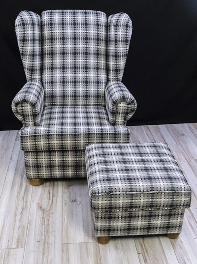Ohrensessel schwarz/weiß mit Hocker, fertig gepolstert