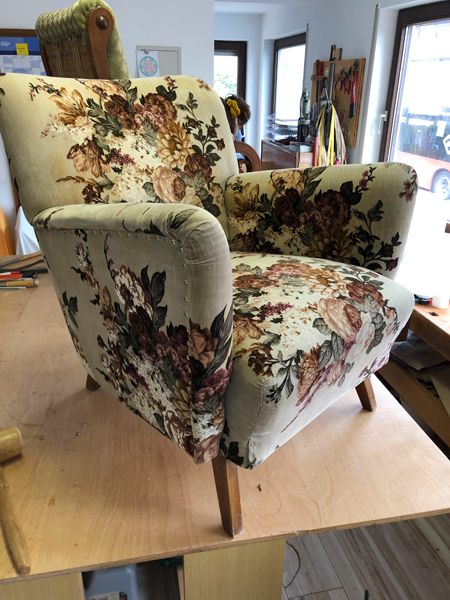 Vollpolstersessel um 1960 in Pink, vorher